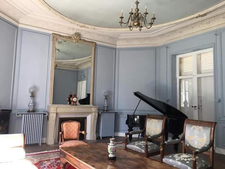 Chateau De Maucouvent Challuy Exterior foto